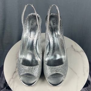 Lulu Townsend Silver Glitter Heels Sz US 10M: Pre-Owned